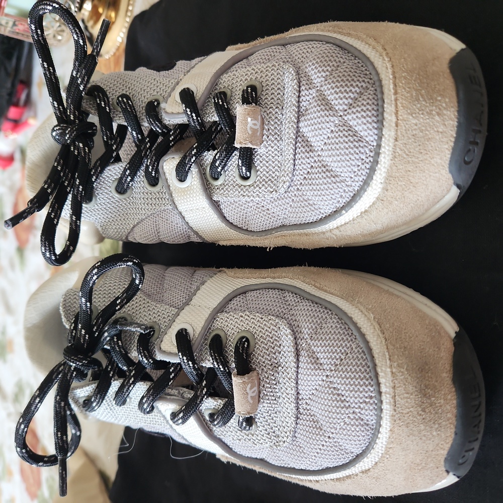 Women's sneakers